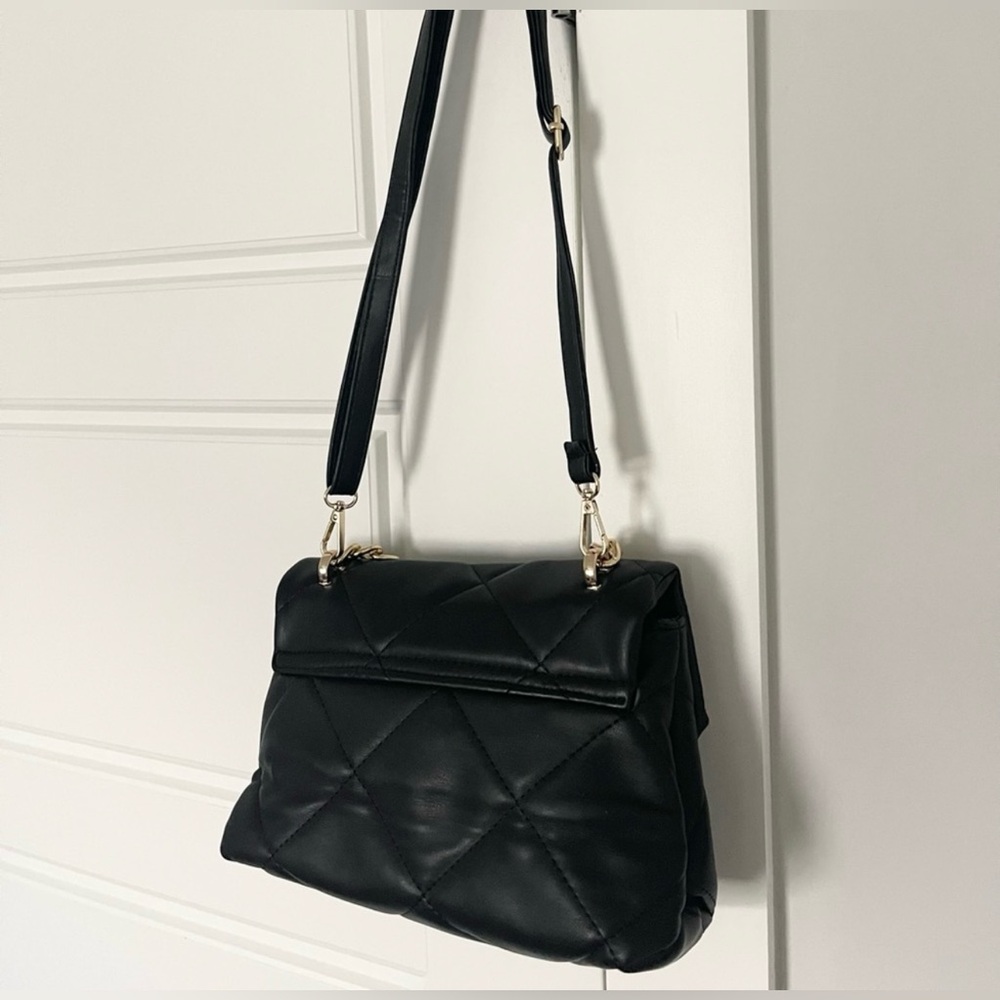 Black Quilted Hand Bag - Picture 13 of 14